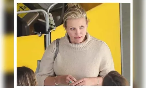 Aos 47 anos, Cameron Diaz encanta mesmo sem maquiagem; veja