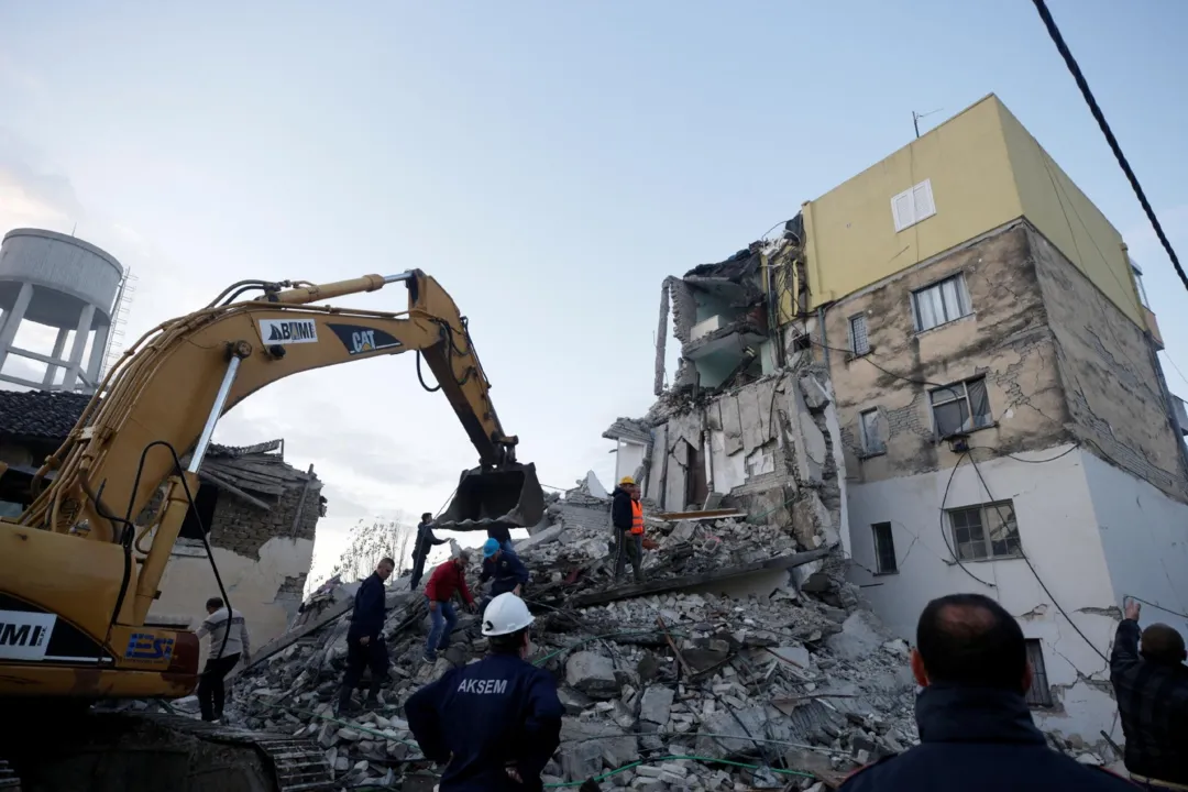 Terremoto de 6,4 graus de magnitude na Albânia deixa ao menos 6 mortos