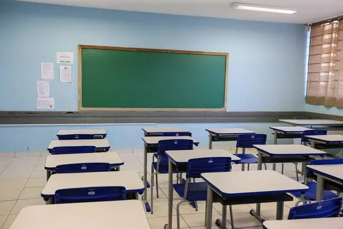 Escola pública é processada por aluna vítima de bullying