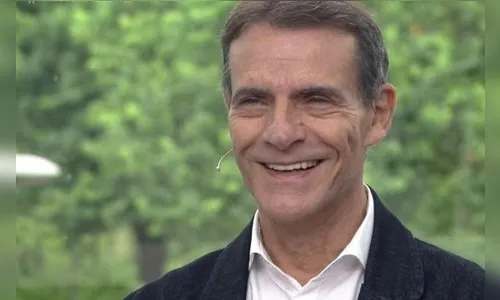 Ex-galã da Globo, Mário Gomes recebe licença da prefeitura do Rio para trabalhar em trailer de lanches