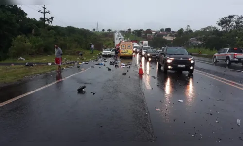 
							Grave acidente na PR-444 provoca ferimentos em três pessoas 
						
						
