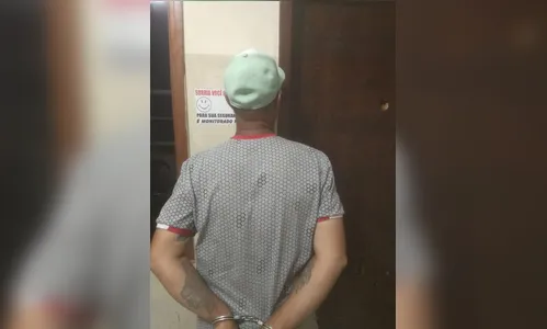 Homem é preso suspeito de furto e confessa que trocou celular por pedras de crack