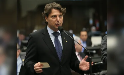 Assembleia derruba veto e autistas terão placas indicativas em estacionamentos