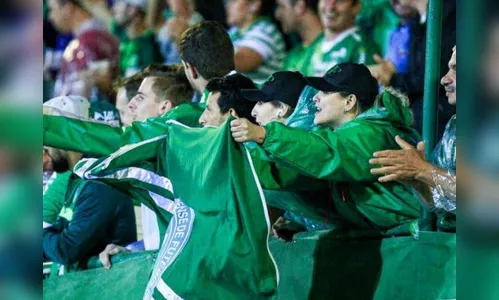 Brasileiro: Chapecoense perde para Botafogo e acaba rebaixada