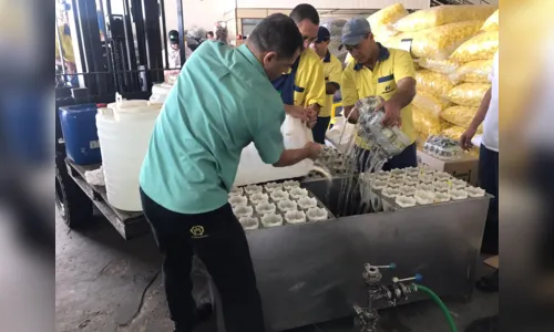 
						
							Polícia Civil de Faxinal destrói 1,8 mil litros de bebidas alcoólicas falsificadas
						
						