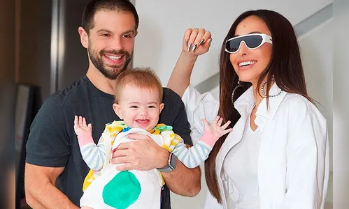 Sabrina Sato publica homenagem à filha, Zoe, no 1º aniversário