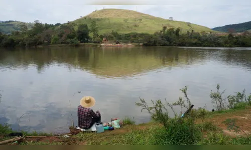 Comitiva entrega pedido para nova ponte