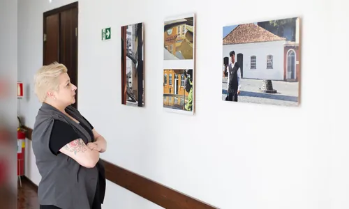 Olhar sensível de estagiária dá origem a mostra fotográfica