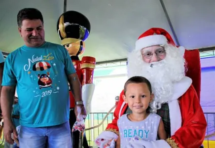 Papai Noel recebeu as chaves da cidade no domingo