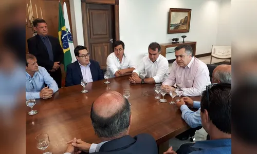 Prefeitos do Vale do Ivaí discutem ações com secretário de Saúde