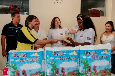 Economia Solidária doa fraldas infantis