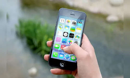 Após pedir  comida em residência, homem furta celular