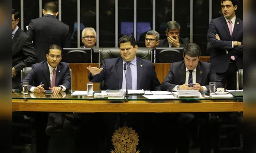 Congresso mantém veto a propaganda partidária na TV e no rádio