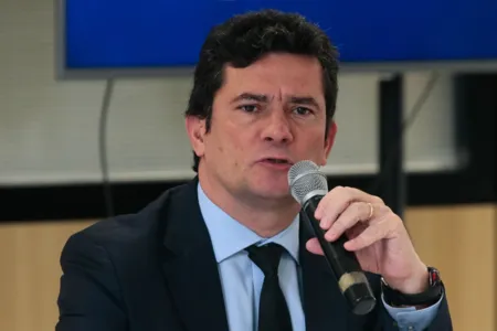 Congresso poderia ter feito mais, diz Moro sobre projeto anticrime