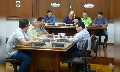 Câmara de Apucarana faz sessão em clima de luto