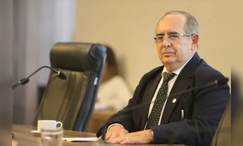 CCJ aprova proposta de alienação de armas a policiais inativos