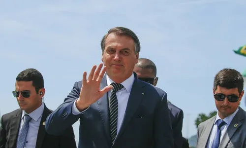Melhora da economia interrompe perda de popularidade de Bolsonaro, diz Datafolha