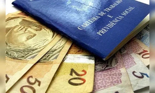 Mulheres estudam mais no Brasil, mas têm renda 41,5% menor que homens, diz ONU