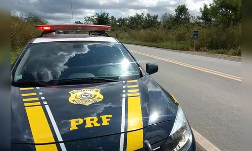 Ladrões atiram e agridem passageiros de ônibus durante assalto na PR-444