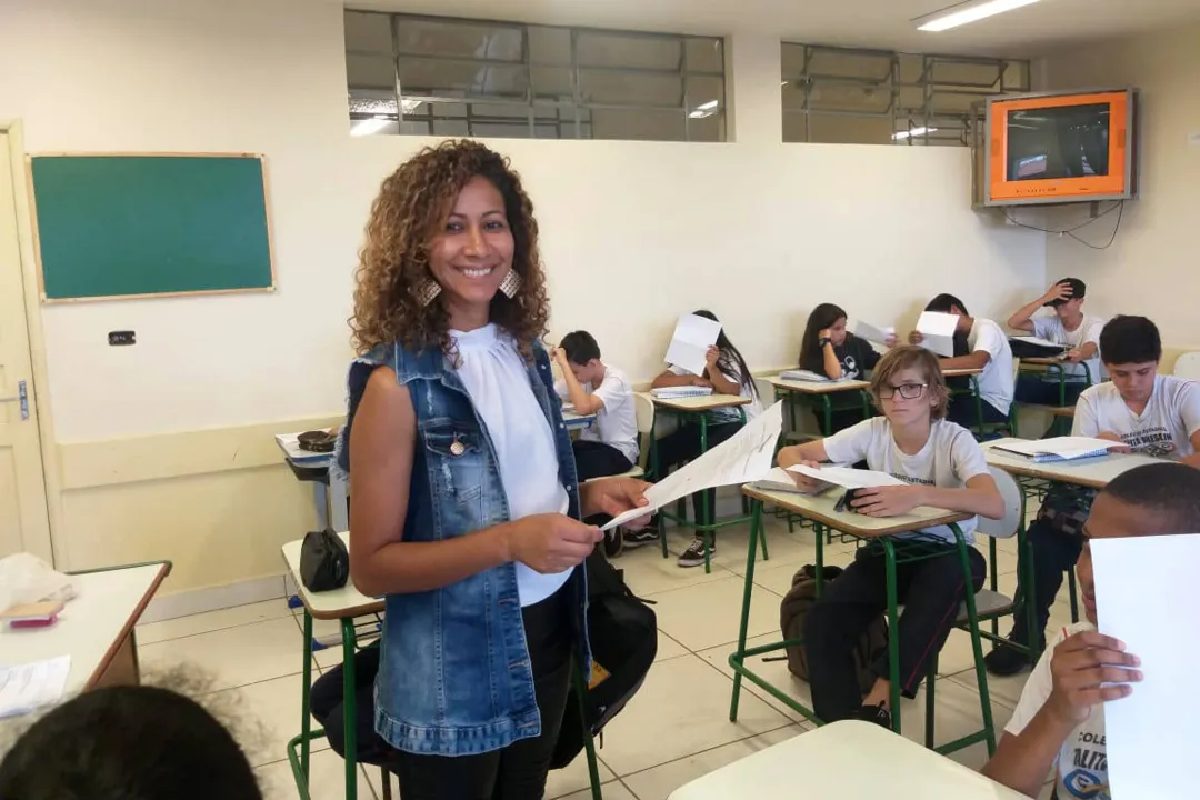 Professora de Califórnia ganha ‘Prêmio Viva’ em São Paulo; confira