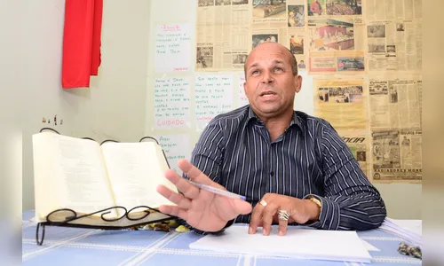 Carlinhos vidente prevê terremoto no Brasil e queda de Bolsonaro em 2020; veja o vídeo