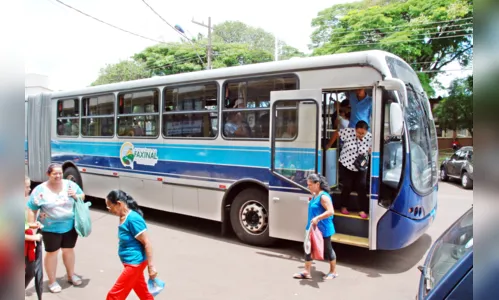
							Dois novos ônibus biarticulados passam a atender a população de Faxinal gratuitamente
						
						