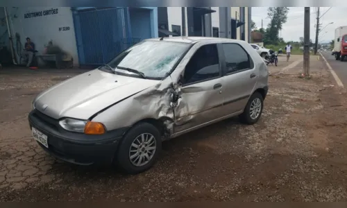 
							Casal sofre ferimentos após acidente na Avenida Minas Gerais em Apucarana; veja vídeo
						
						
