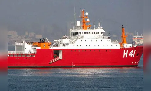 Navio do Brasil chegará no dia 11 a possível local da queda de avião no Chile 