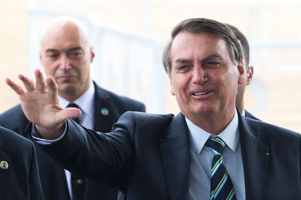 Bolsonaro propõe fundo eleitoral de R$ 2,5 bi