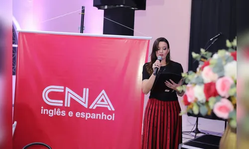 CNA Apucarana realiza formatura de alunos dos cursos de inglês e espanhol