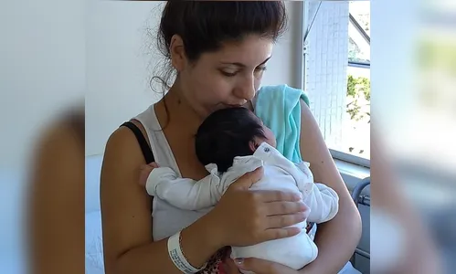 Chilena tem bebê em avião que sobrevoava o Rio Grande do Sul 