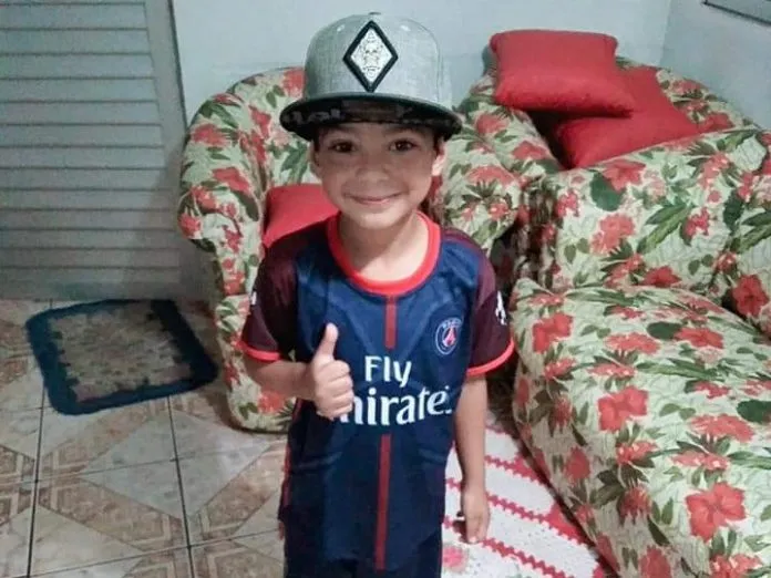 Pedro Antunes de seis anos está em estado grave. Foto: arquivo pessoal