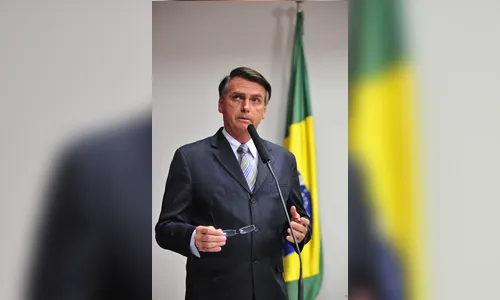 'Determinei que AGU recorra da decisão sobre radares móveis', diz Bolsonaro