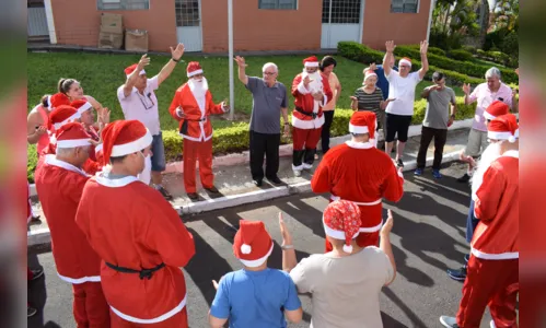
							Papais Noéis distribuem presentes no próximo domingo em Ivaiporã
						
						
