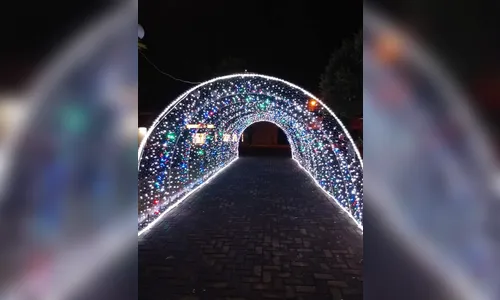Borrazópolis: Praça da República ganha iluminação de Natal