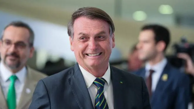 Sem ser perguntado, Bolsonaro diz que 'outras armações' sobre caso Marielle virão