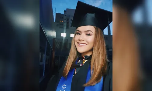 Maisa posta fotos em que anuncia sua formatura no Ensino Médio