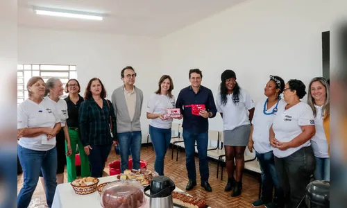 Comitiva de Guarapuava conhece programa de economia solidária de Apucarana