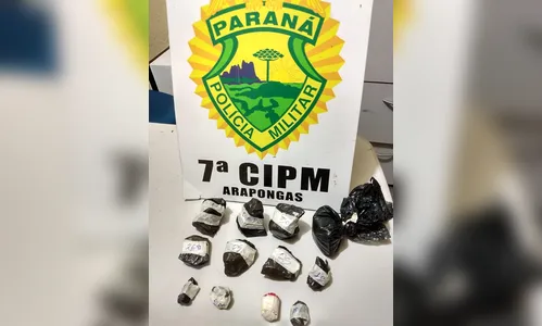 Pai e filho são presos em Arapongas suspeitos de tráfico de drogas