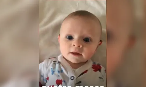 A emocionante reação de bebê surda ao escutar com aparelho auditivo