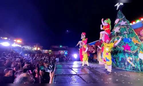 
							Espetáculo Natal de Virtudes, luzes e fogos de artifício na chegada do Papai Noel encantam público em Ivaiporã
						
						