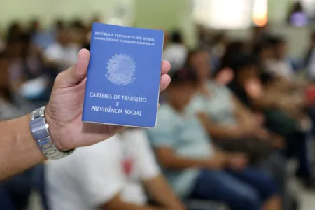 Até novembro de 2019 foram 75.627 mil colocados pelas agências, contra 71.717 mil no mesmo período de 2018. (Foto: AEN)