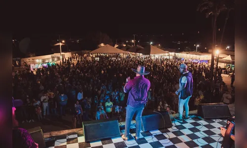 Primeiro dia de festa registra bom público em Lunardelli; hoje é dia de Grupo Tradição