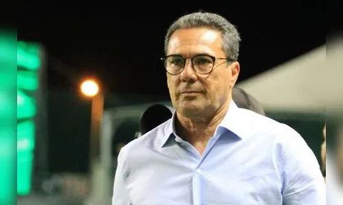 Luxemburgo se reúne com a diretoria do Palmeiras neste domingo