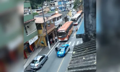 Sete corpos são deixados em caminhão após tiroteios em Angra dos Reis