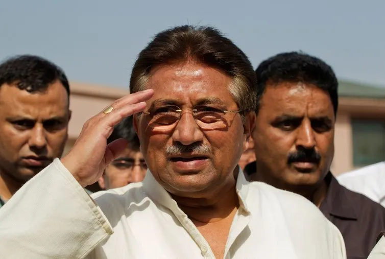 Ex-presidente do Paquistão é condenado à morte
