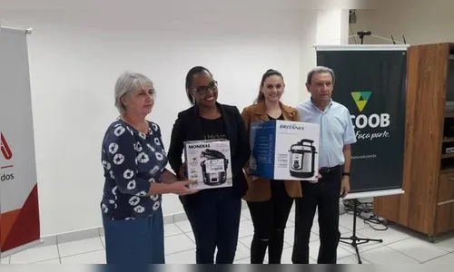 Acia entrega prêmios da campanha Natal Premiado