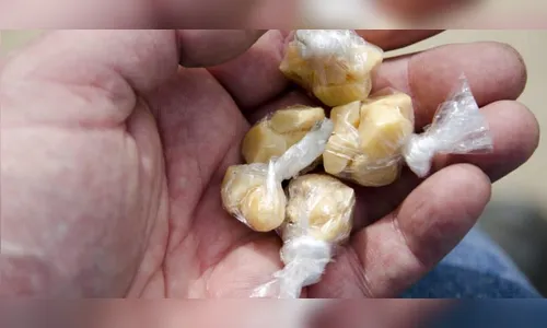 Homens são presos com o equivalente a 33 pedras de crack, em Apucarana 