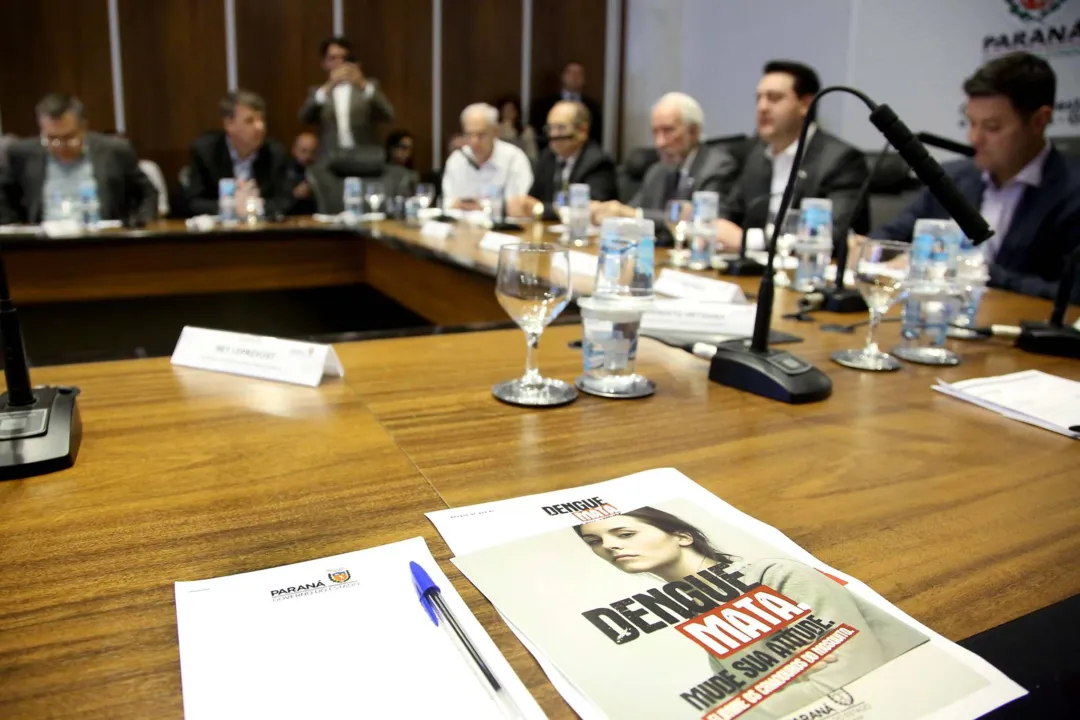 Ação que visa controlar o avanço da doença no Estado foi o tema da reunião do governador Ratinho Junior com o secretariado. (Foto: AEN)