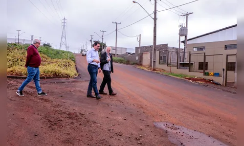 Empreiteira conclui pavimentação no Parque Galan